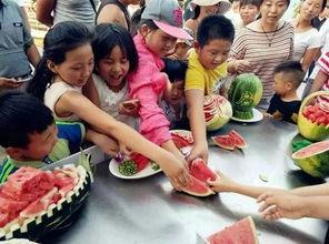 吃瓜的群众的乐趣,吃瓜群众狂欢盛宴，揭秘明星幕后故事